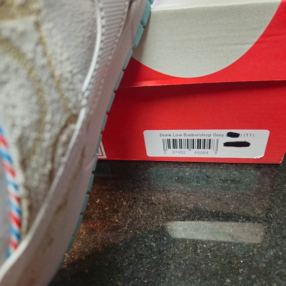 Nike Dunk Low SE 'Barbershop Grey' Hype Vault - Picture 11 of 12